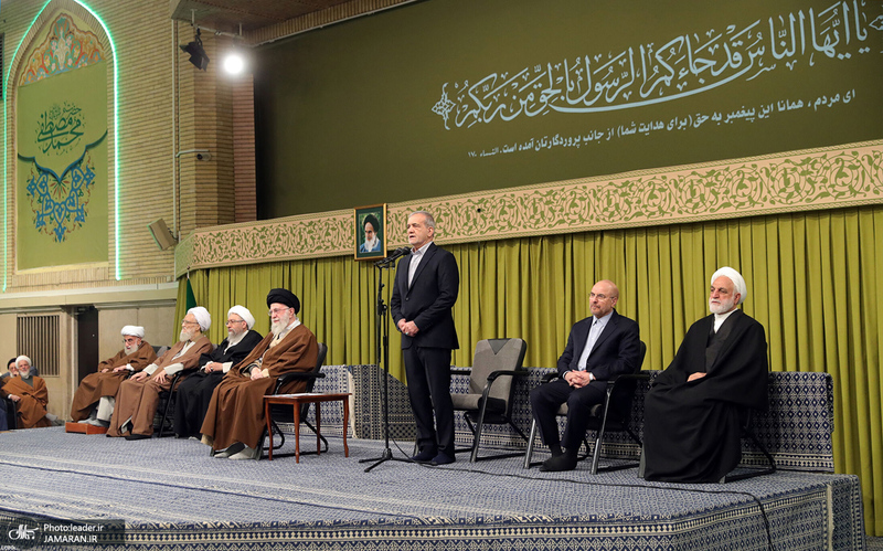 دیدار مسئولان نظام و سفرای کشورهای اسلامی با رهبر معظم انقلاب