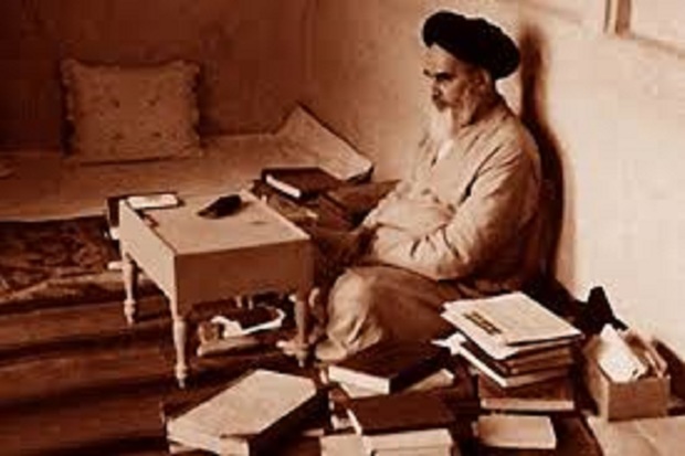 Imam Khomeini stresses discovering the ultimate goal of God from Quranic verses