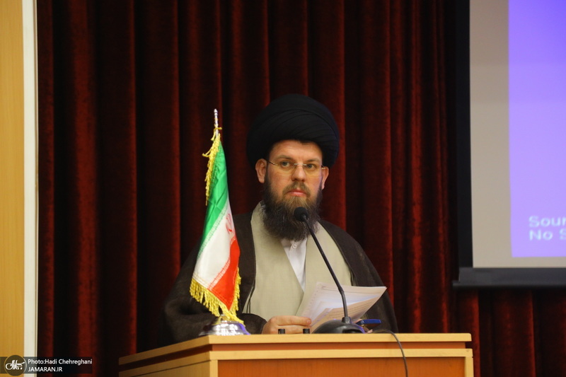 مراسم رونمایی از نرم افزار مجموعه آثار آیت الله العظمی صافی گلپایگانی (ره)