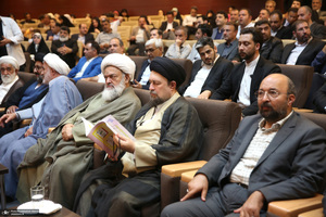 جشن میلاد امام رضا (ع) در حرم امام خمینی (س)