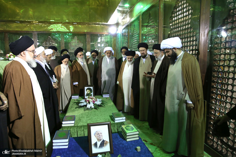 تجدید میثاق رئیس و اعضای مجلس خبرگان رهبری با آرمان های امام خمینی (س)