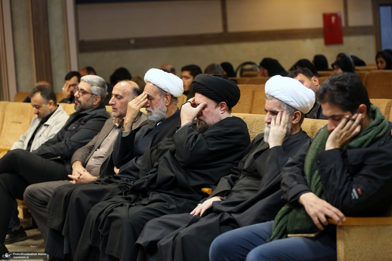 مراسم اولین ساگرد حضرت آیت الله رحمت در حرم مطهر امام خمینی (س)