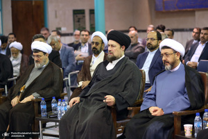 آیین رونمایی از نسخه جدید نرم افزار مجموعه آثار امام خمینی(ره) در حسینیه جماران