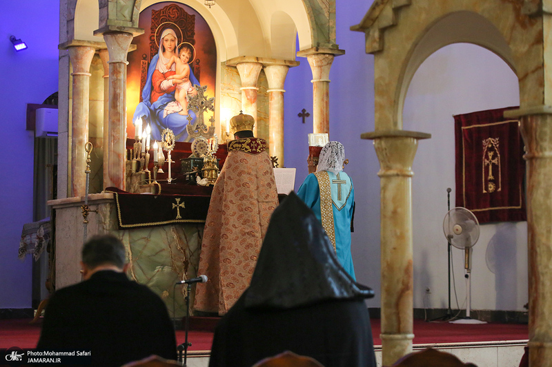 مراسم بزرگداشت امام خمینی (س) در کلیسای «سرکیس مقدس»