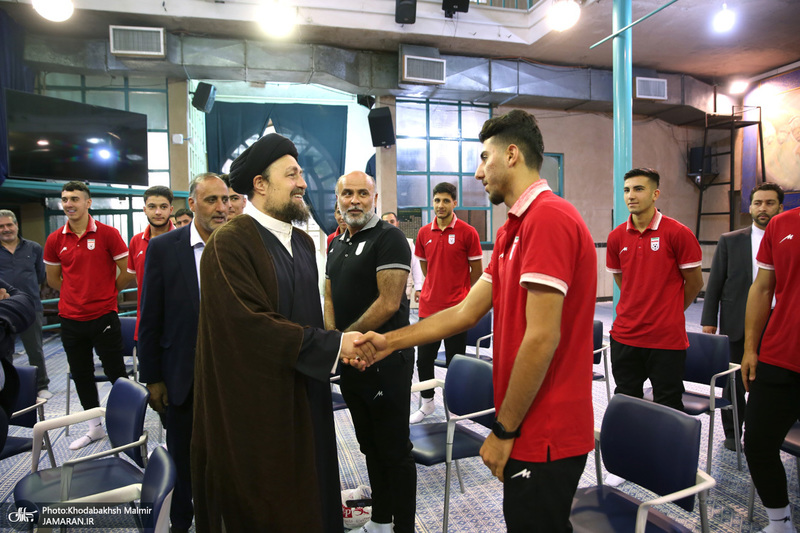 دیدار اعضای تیم ملی فوتبال نوجوانان ایران با سید حسن خمینی