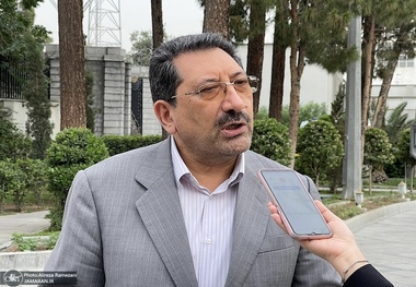 وزیر صمت: در بسیاری از صنایع به اهداف سند چشم انداز ۱۴۰۴ و برنامه های مورد تاکید انقلاب نرسیدیم / در خیلی از صنایع هم خودکفا شدیم/ امیدوارم عقب ماندگی ها در این دولت جبران شود