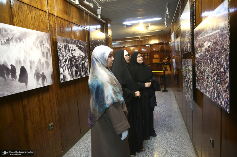 بازدید جمعی از دانشجویان کشور عراق از بیت امام خمینی درجماران
