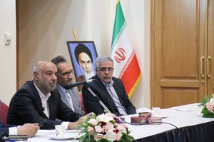 حضور وزیر کار در بیت تاریخی امام در خمین