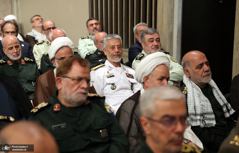 دیدار پیشکسوتان و فعالان دفاع مقدس و مقاومت با رهبر انقلاب