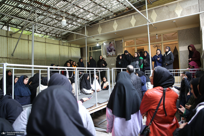 ورکشاپ هنر ی دانش آموزان هنرستان یادگار امام در حسینیه جماران