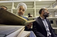 حسن روحانی کتاب‌هایش را به کتابخانه ملی اهدا کرد  (3)