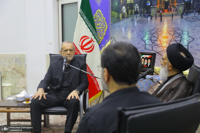 سفر رئیس جمهوری به قم و دیدار با مراجع و علما -1