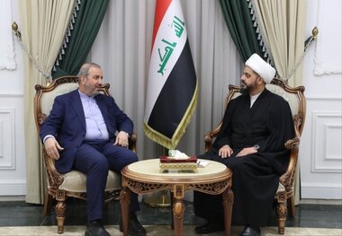 دیدار دبیرکل جنبش «عصائب اهل حق» با سفیر ایران در بغداد/ تاکید الخزعلی بر پشتیبانی عراق از ایران در برابر تهدیدها