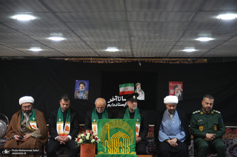 دیدار خادمان امام رضا (ع) با خانواده های شهدای شهرستان فسا