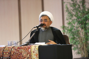 مراسم اولین ساگرد حضرت آیت الله رحمت در حرم مطهر امام خمینی (س)