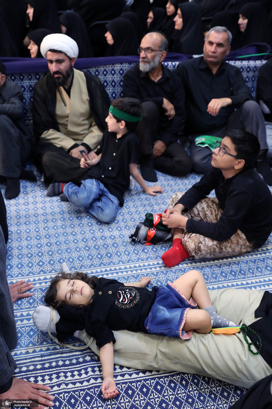 مراسم عزاداری شب تاسوعای حسینی (ع) در حسینیه امام خمینی