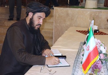 سفیر طالبان در پاکستان به سفارت ایران رفت/ در روزهای سخت کنار مردم ایران ایستاده‌ایم + عکس ها