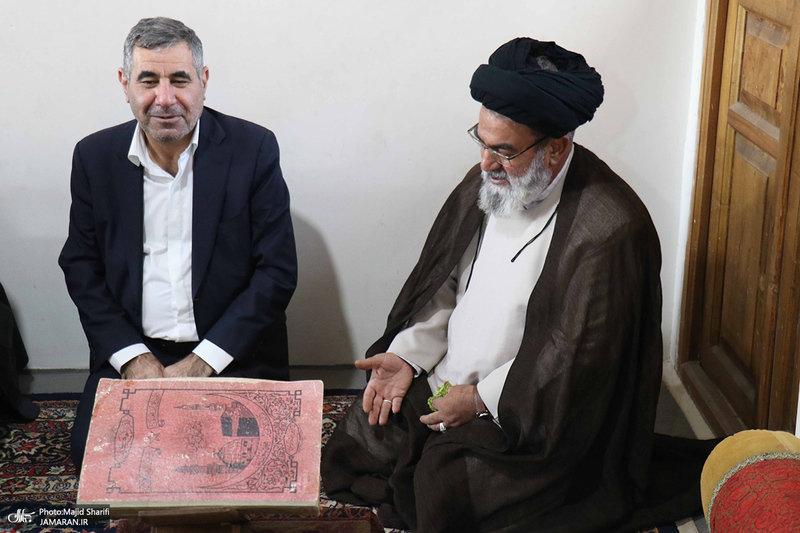 بازدید مشاور رئیس جمهور از بیت تاریخی امام در خمین