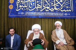 عمامه گذاری طلاب در روز عید مبعث توسط مراجع عظام تقلید‎‎