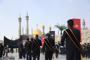 عزاداری خادمین حرم کریمه اهل بیت در روز شهادت امام رضا(ع)