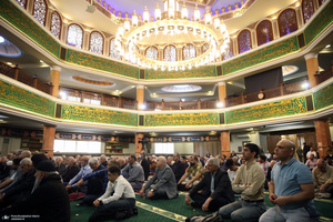 اقامه نماز عید سعید فطر در حسینیه شماره 2 جماران