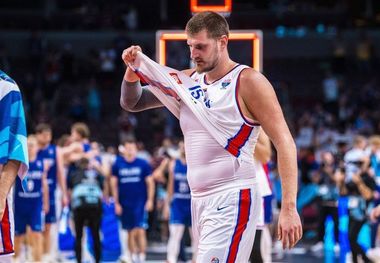 حذف باورنکردنی صربستان از قهرمانی بسکتبال اروپا