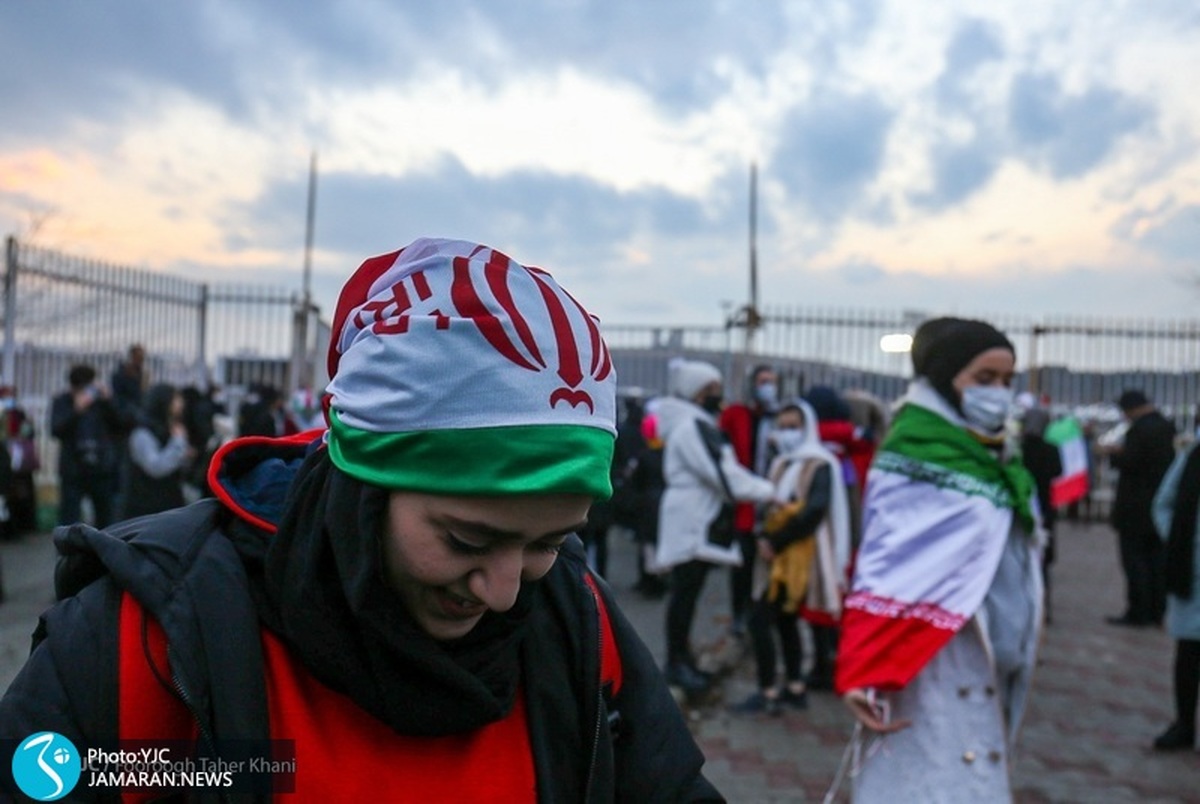 واکنش علی دایی به اتفاقات مشهد: حق زنان است به ورزشگاه ها بیایند/ ما همه با هم برابر هستیم