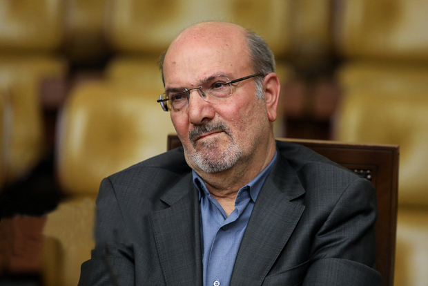 بادامچی: افزایش حقوق نمایندگان صحت ندارد
