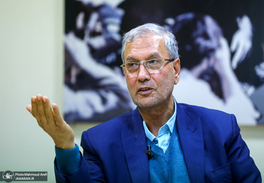 ربیعی: اینکه دولت افرادی را به رئیس‌جمهور منتخب پیشنهاد کرده باشد را تکذیب می‌کنم/ دیدگاه‌های ایران تأمین نشود، ادامه مذاکرات به دولت آینده موکول خواهد شد/ از خانواده‌های خبرنگاران و سربازمعلمان پوزش می‌طلبم