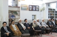 مجلس عزاداری به مناسبت ایّام شهادت حضرت فاطمه زهرا (س) در دفتر آیت الله العظمی صانعی (11)