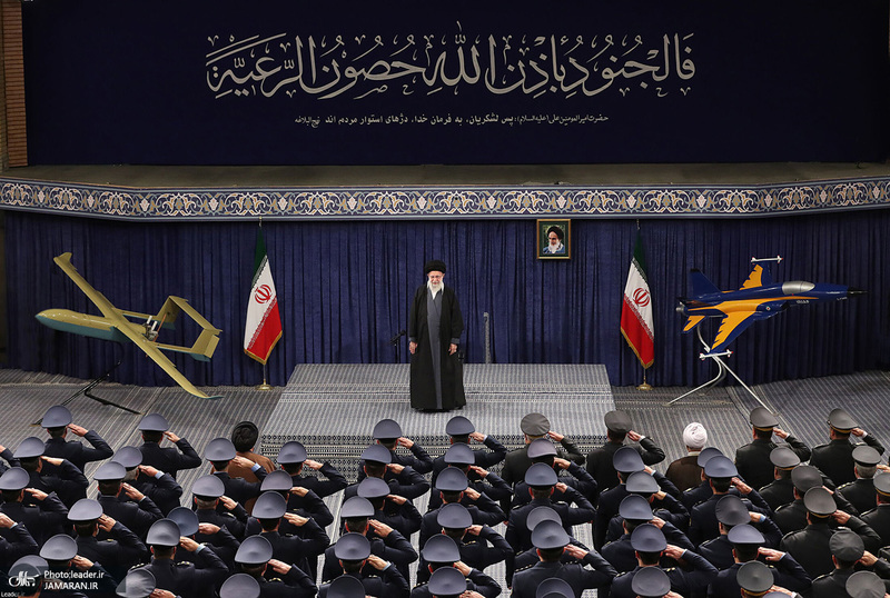 دیدار جمعی از فرماندهان نیروی هوایی و پدافند هوایی ارتش با رهبر معظم انقلاب