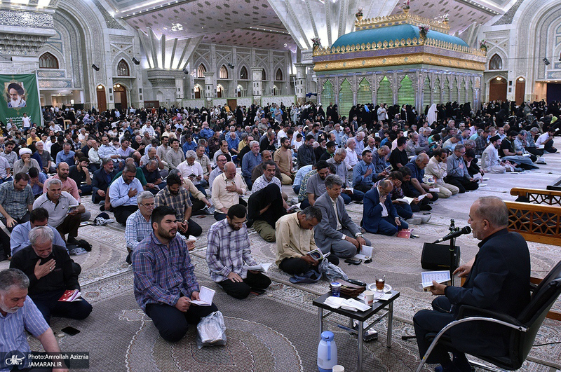 مراسم دعای عرفه در حرم مطهر امام خمینی (س)