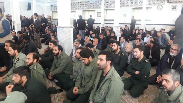 دانش آموزان و معلمان نظرآبادی در مسیر نور به حضرت حق پیوستند