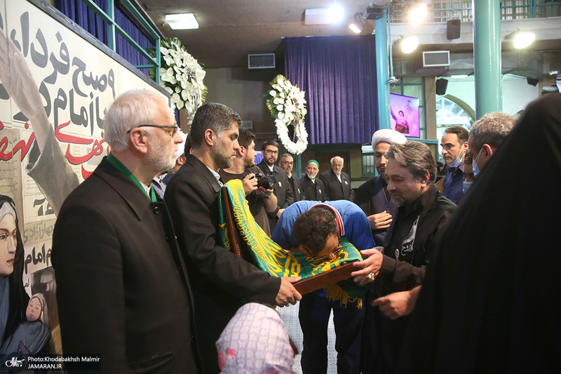 حضور خادمین حرم مطهر امام رضا (ع) در حسینیه جماران