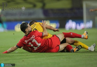 پرسپولیس مدعی تخلف سپاهان شد؛ شعار گوینده ورزشگاه علیه سرخابی ها!