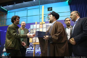 رونمایی از  از ٢١اثر جديد تاريخ شفاهي انتشارات سوره مهر با حضور سید حسن خمینی