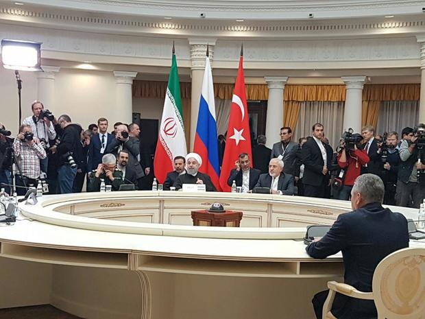 اجلاس سه جانبه سران کشورهای ایران، روسیه و ترکیه در سوچی آغاز شد