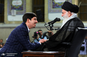 دیدار جمعی از دانشجویان و نمایندگان تشکلهای دانشجویی با رهبر معظم انقلاب اسلامی