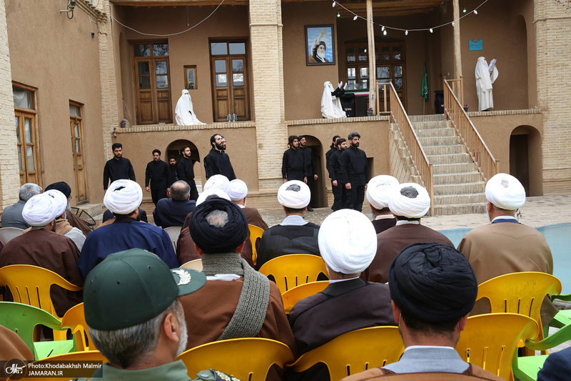 بازدید نماینده ولی فقیه در استان مرکزی از رویدادهای فرهنگی و هنری هفته بر آستان آفتاب