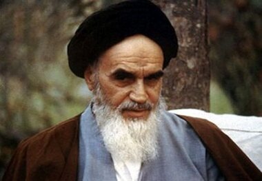 عروج روح خدا/ تصاویر کمتر دیده شده از ایام بستری بودن امام در بیمارستان و روز تشییع پیکر مطهر ایشان