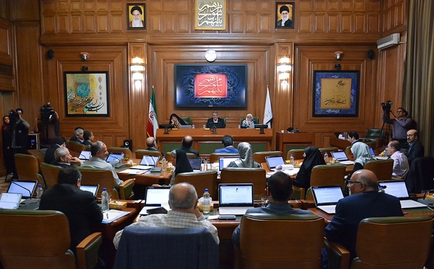 جلسه شورا برای بررسی استعفای مجدد نجفی آغاز شد