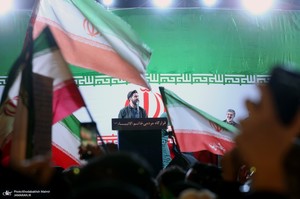 شصت و یکمین اجتماع پر شور مردم در میدان انقلاب
