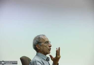 خانیکی: زمان، زمان گفت‌وگوست/ پس از جنگ اخیر مردم اولین نگرانی‌شان را «قطع اینترنت» عنوان کردند/ بیش از ۶۰ درصد جامعه، از مدیریت جنگ توسط دولت رضایت داشتند/ روایت رسانه ملی از جامعه با واقعیت همخوانی ندارد