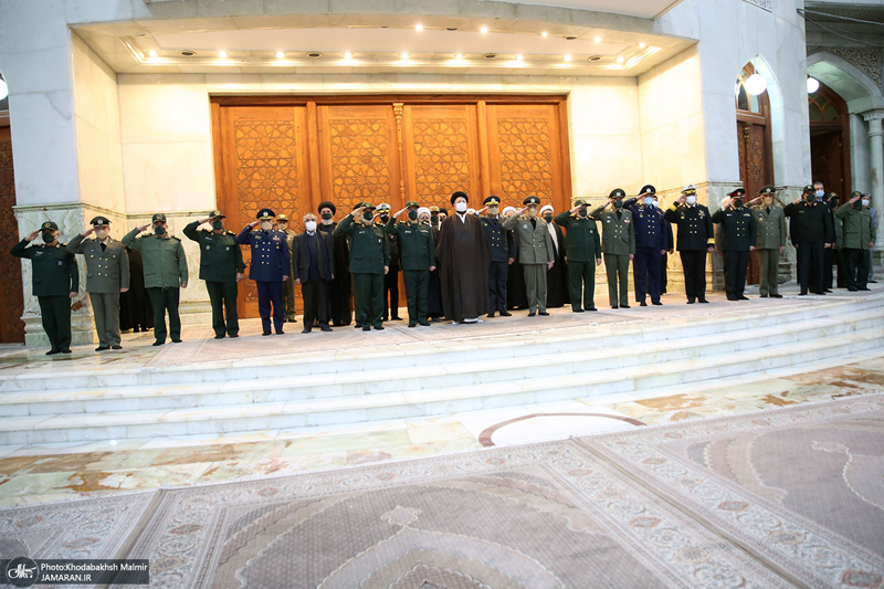 تجدید بیعت فرماندهان ارشد نیروهای مسلح با آرمان های حضرت امام خمینی (س)