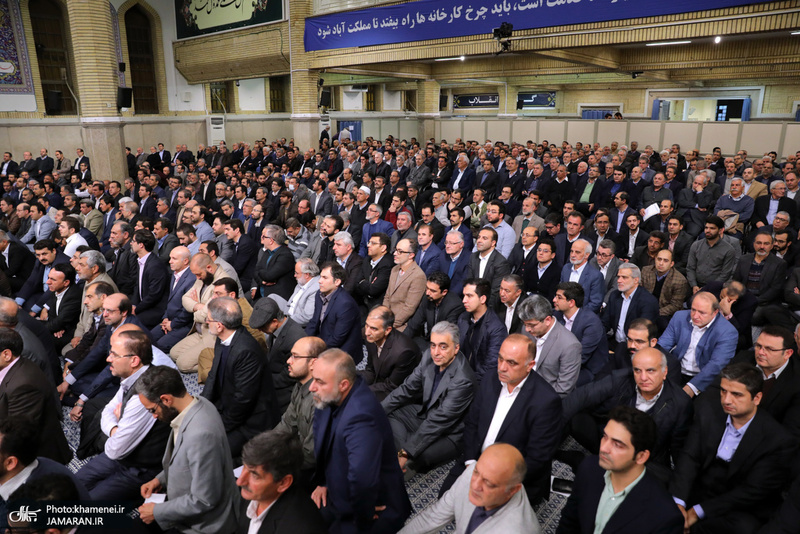 دیدار جمعی از تولیدکنندگان، کارآفرینان و فعالان اقتصادی با رهبر معظم انقلاب