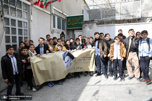 تجدید میثاق دانش آموزان و اقشار مختلف مردم با امام (س) در حسینیه جماران