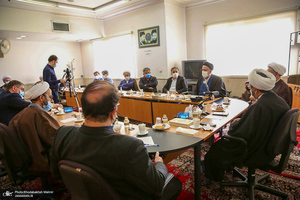 نشست هم اندیشی سرپرست موسسه تنظیم و نشر آثار امام خمینی(ره) با مدیران دفتر نمایندگی قم