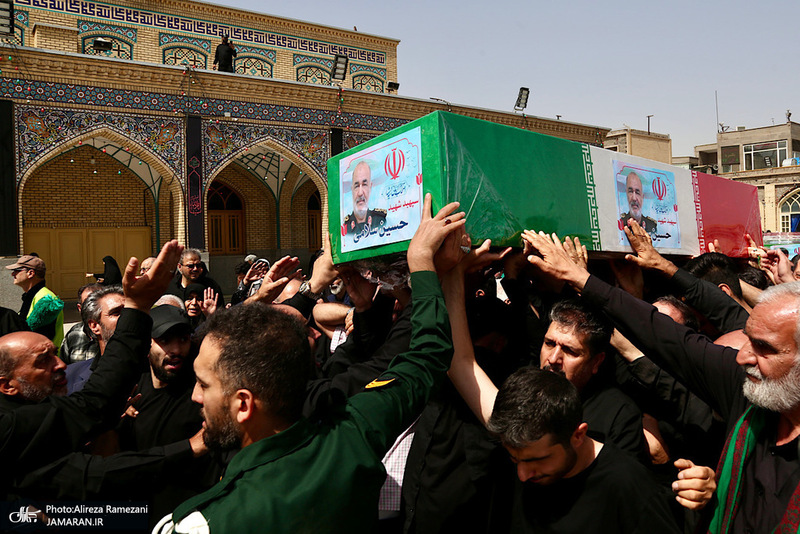 مراسم تشییع پیکر شهیدان سردار حسین سلامی و مسعود شانه ای