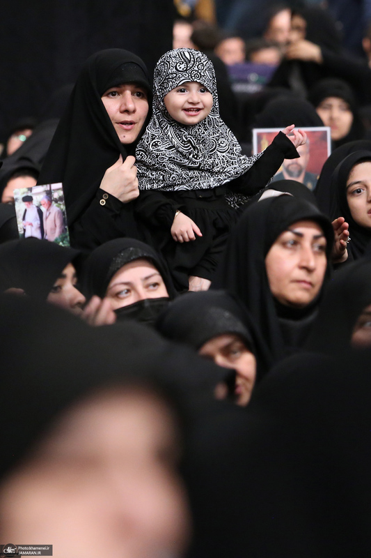 اولین شب مراسم عزاداری ایام شهادت حضرت زهرا (س) در حسینیه امام خمینی(ره)