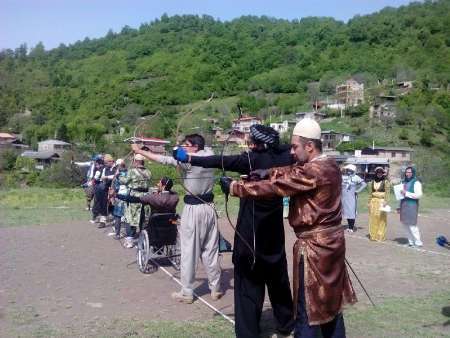 اردوی تیم ملی کمان سنتی با حضور ورزشکارانی از اقوام مختلف در گلستان